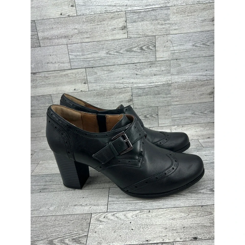 Clarks black leather